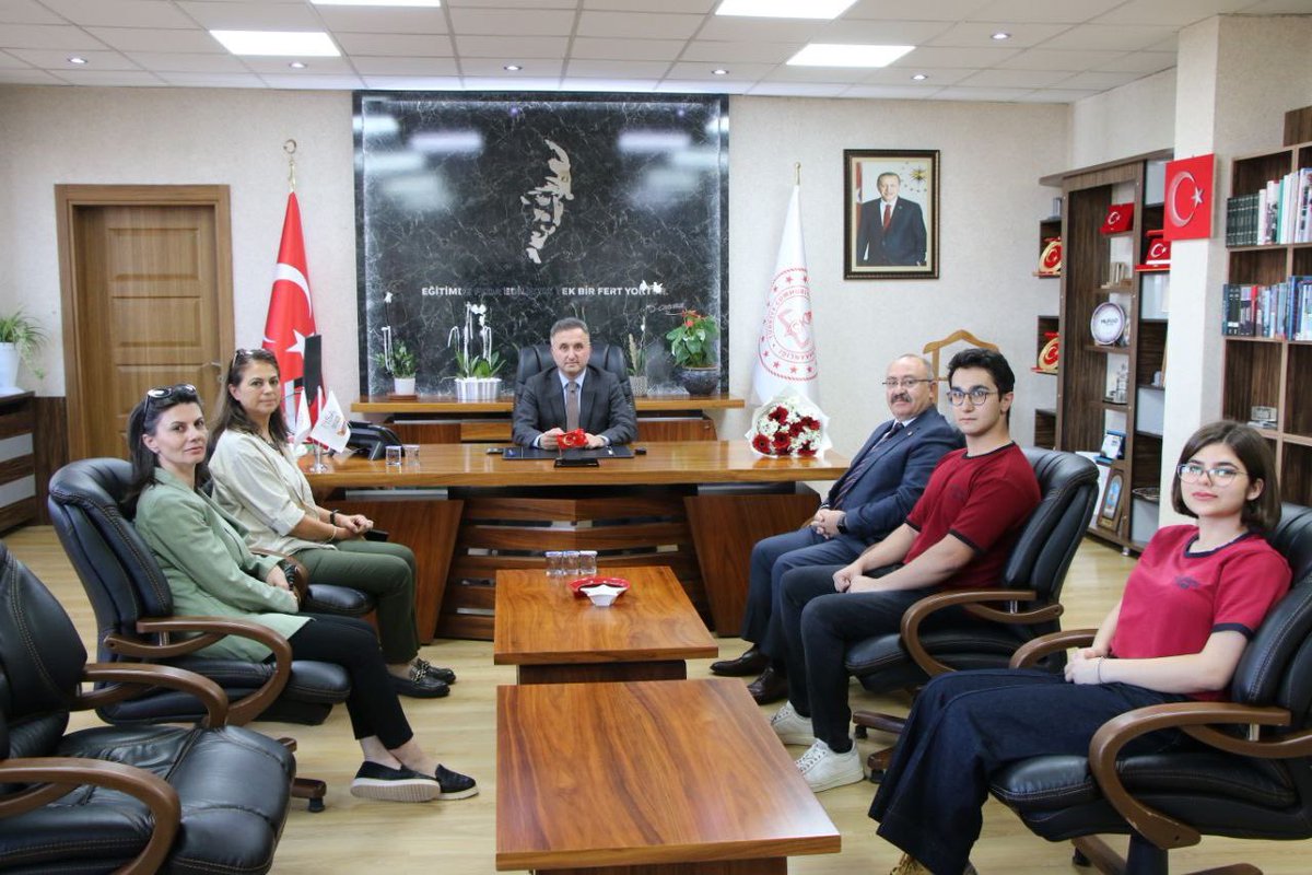 Nuh Mehmet Baldöktü Anadolu Lisesi, İl Milli Eğitim Müdürü Coşkun Esen'i Ziyaret Etti