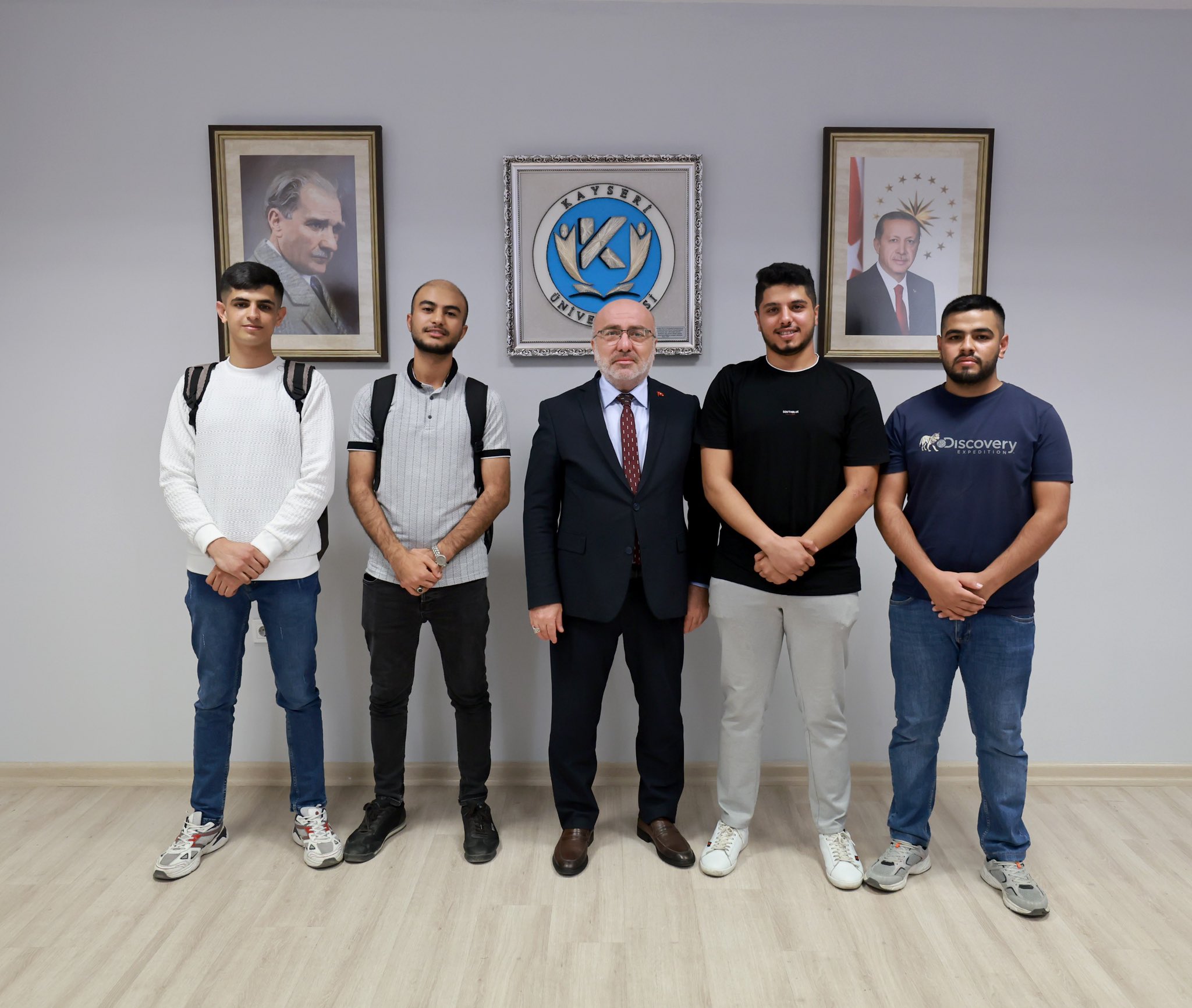 Kayseri Üniversitesi Rektörü, Filistinli Öğrencilerle Buluştu