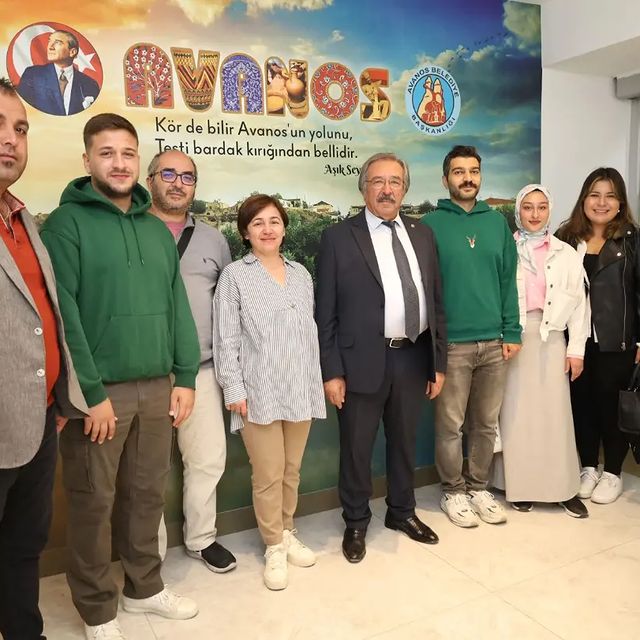 Mersin Üniversitesi Mimarlık Fakültesi Şehir ve Bölge Planlama Bölümü Öğrencileri Belediye Başkanı'na Ziyaret Gerçekleştirdi