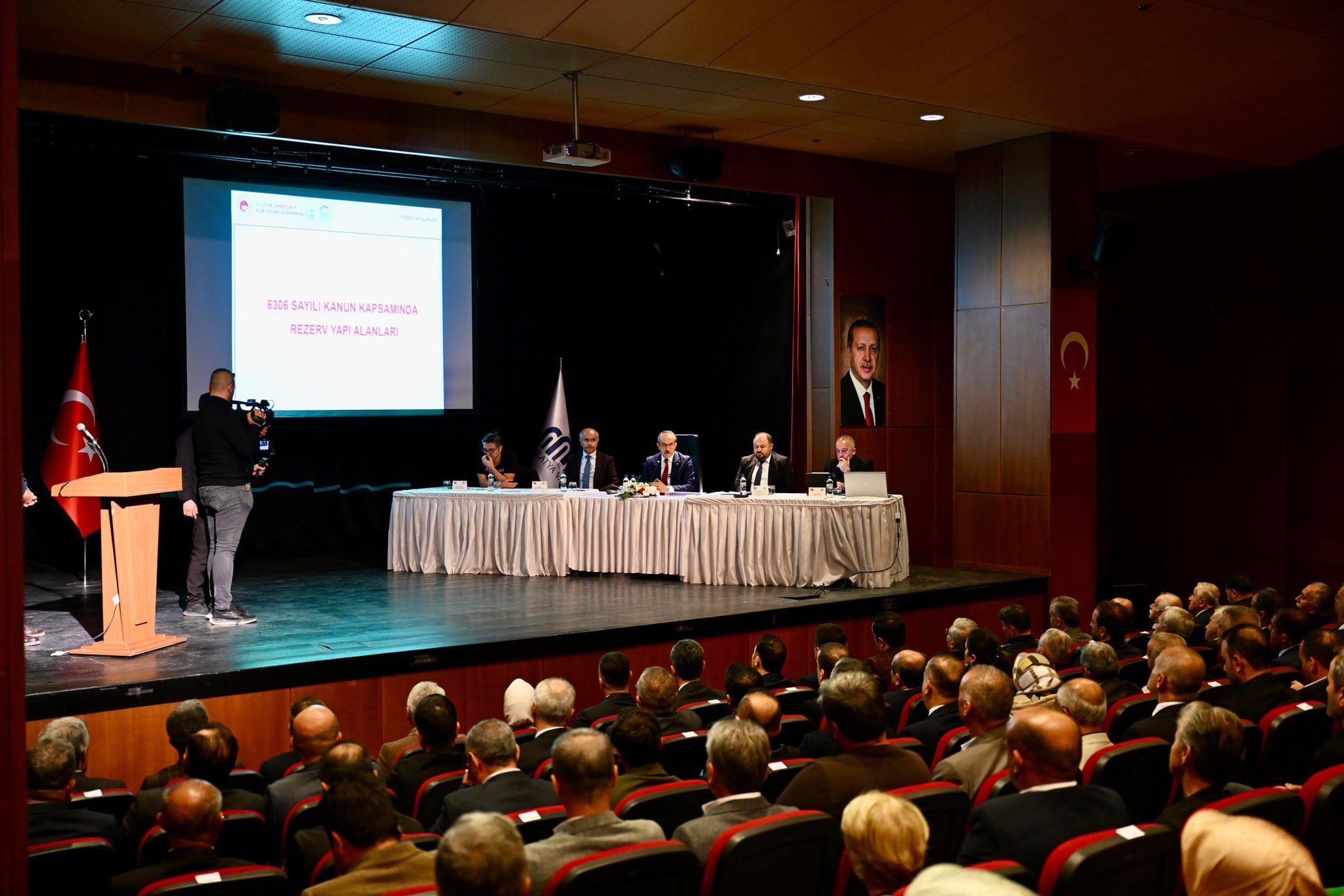 Vali Seddar Yavuz Malatya'da STK'larla İstişare Toplantısı Gerçekleştirdi