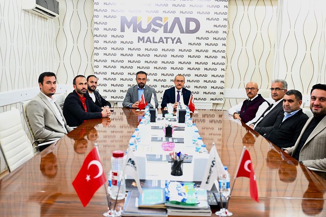 Malatya Valisi MÜSİAD Malatya Şubesi'ni ziyaret etti