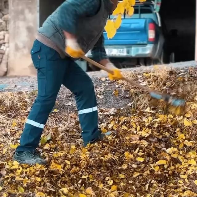 Arapgir Belediyesi Sonbahar Temizlik Çalışmalarına Hız Verdi