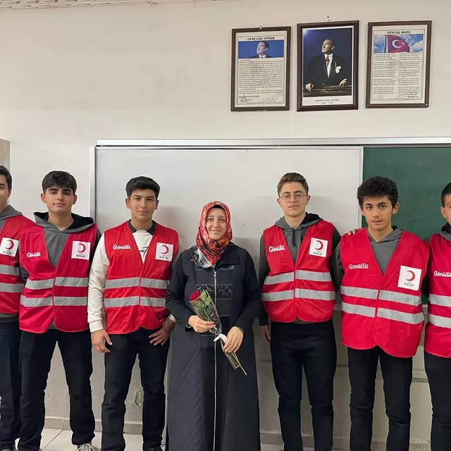 Malatya Anadolu İmam Hatip Lisesi'nden Öğretmenler Günü Etkinliği