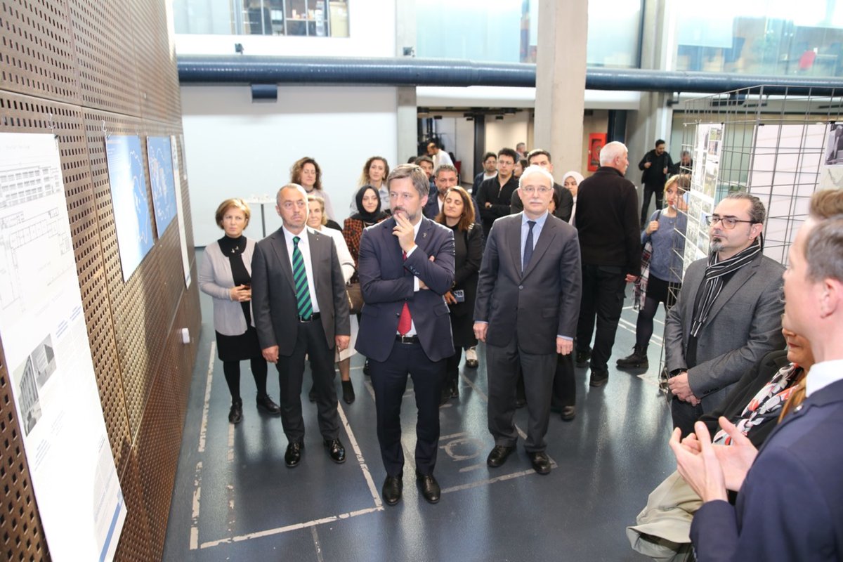 Abdullah Gül Üniversitesi'nde Macar Mimarların Türkiye'de Gerçekleştirdiği ve Gerçekleştiremediği Projeler Sergilendi