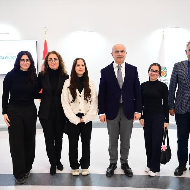 Malatya'da Kernek Anadolu Lisesi Öğrencileri ve Öğretmenleri Bir Araya Geldi