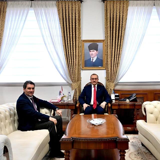 Arçelik Bölge Müdürü Sinan Külahçı, Malatya Valisi Seddar Yavuz’u Ziyaret Etti