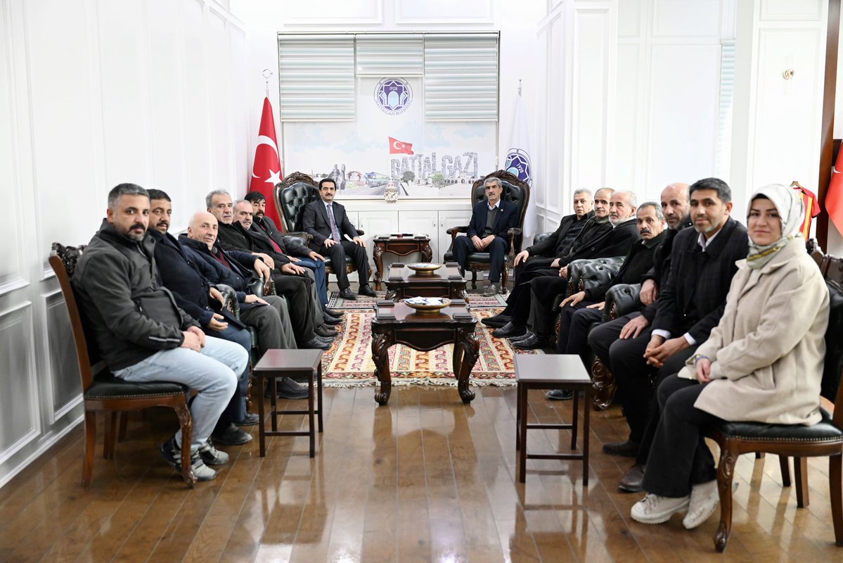 Malatya Battalgazi Belediyesi, Türkiye Muhtarlar Derneği Başkanı Fazlı Özcan ve yönetimini ağırladı
