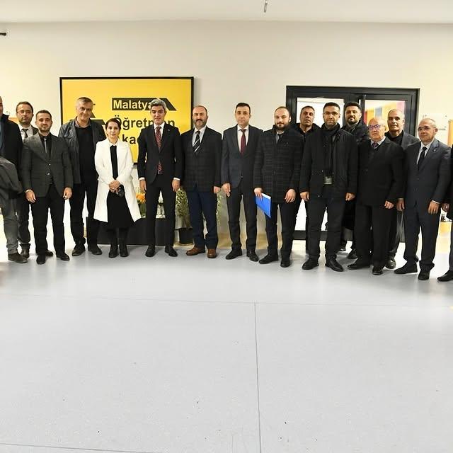 Malatya İl Milli Eğitim Müdürü, Battalgazi ilçesindeki ortaokul müdürleri ile bir araya geldi