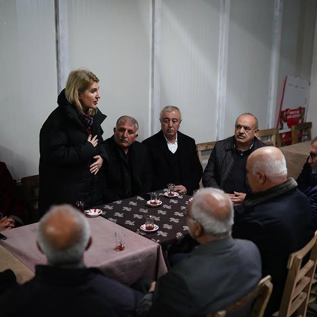 Erkenek Mahallesi’ndeki Toplantıda Halkın Sorunları Ele Alındı