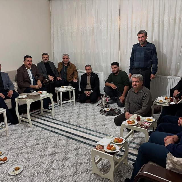 AK Parti İlçe Başkanlığı, Yeşilyurt Gedik Mahallesi'nde Vatandaşlarla Buluştu