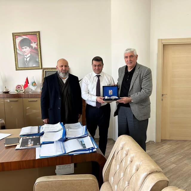 Malatya Kızılay İl Merkezi, Büyükşehir Belediyesi Genel Sekreter Yardımcısı Nusret Mum'u Ziyaret Etti