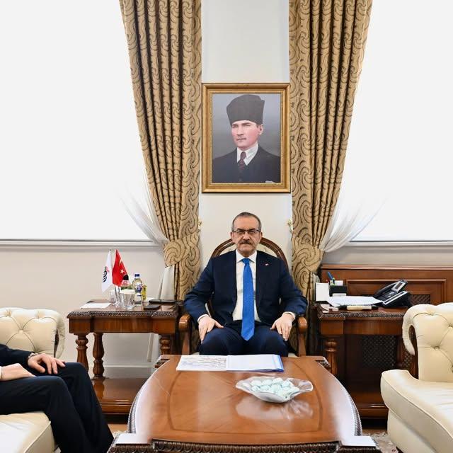 Malatya Valisi Yavuzu, Sanayi Bakanlığı Müfettişi Asil'i Ziyarete Çıktı
