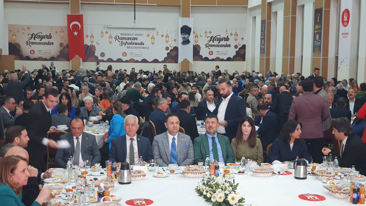 CHP Malatya Milletvekili Veli Ağbaba, Keçiören'deki İftar Programında Katılım Sağladı