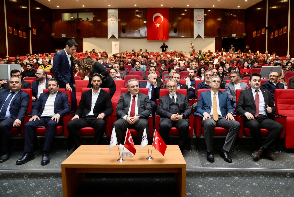 Erciyes Üniversitesi Rektörü, “Güvenli Bir Gelecek için Deprem Dirençli Kentler” Konferansında Konuşmacı Olarak Katıldı