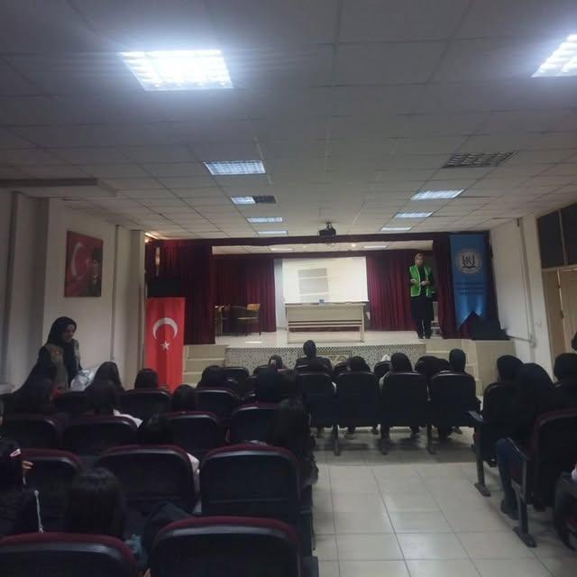 İHH'nın Hüseyin Kölük Meslek Lisesi'nde 