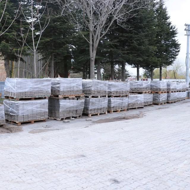 Demirci Mahallesi'nde Doğalgaz Altyapı Çalışması Sonrası Yol Taş Sökümü Başladı