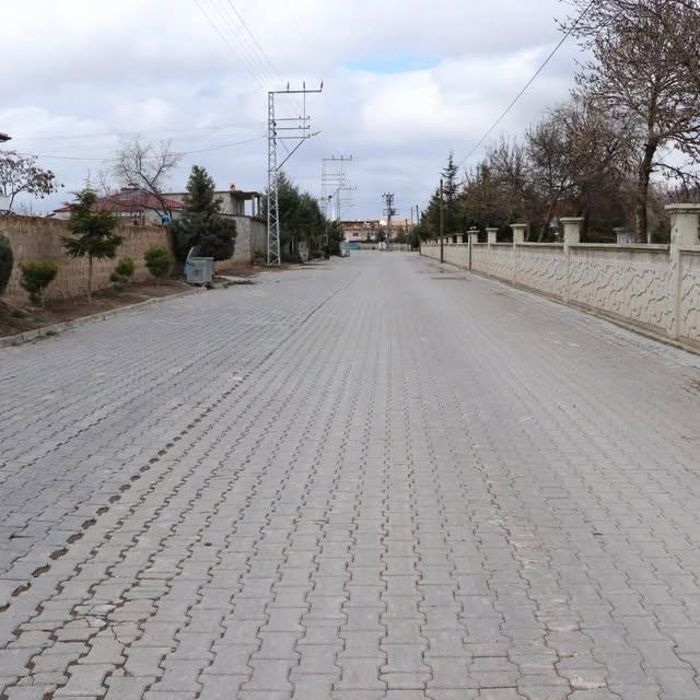 Derinkuyu'da Necmettin Erbakan Caddesi ve Cennet Sokak Kilitli Parke Taşıyla Yenilendi