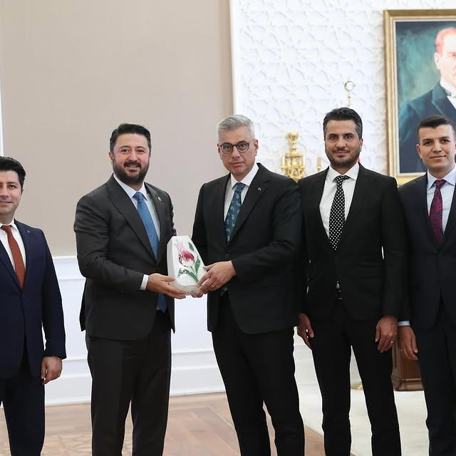 Nevşehir’de Fizyoterapistler, Sağlık Bakanı Memişoğlu’nu Ziyaret Etti