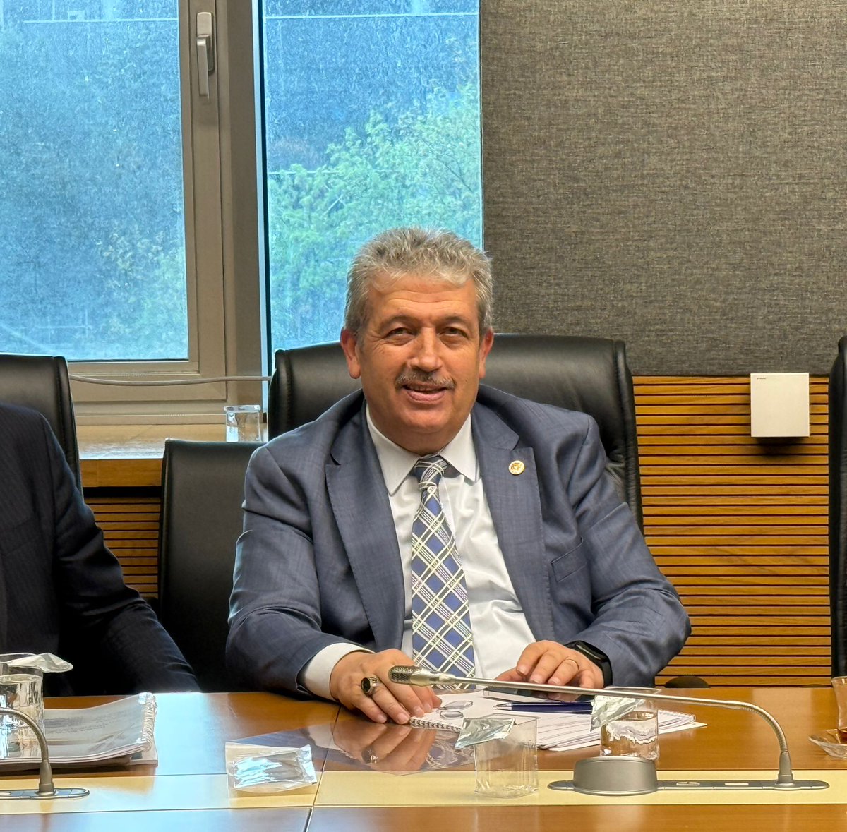 AK Parti Kayseri Milletvekili Özsoy, Et ve Süt Kurumu Eski Genel Müdürü Kayhan'a Veda Etti, KİT Komisyonu Toplantısına Katıldı