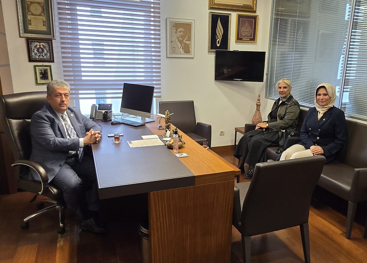 AK Parti Kayseri Vekili Özsoy, Kocasinan İlçe Yönetim Kurulu Üyelerini Kabul Etti