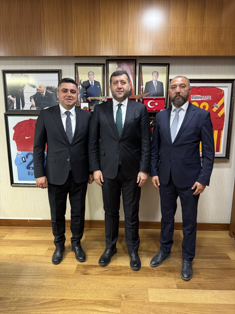 MHP Kayseri Vekili Ersoy, TBMM'de Ülkü Ocakları Eski Başkanlarını Ağırladı