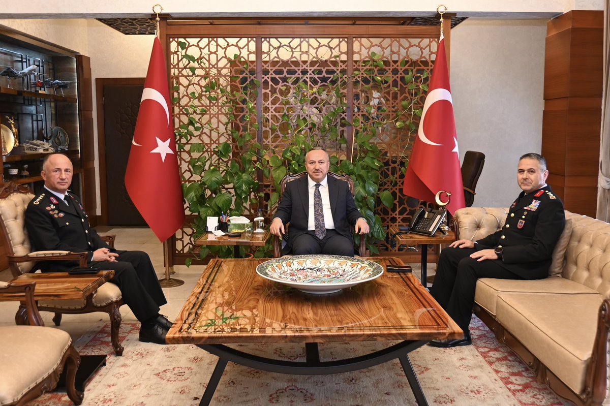 Tümgeneral Bulut, Nevşehir Valisi Fidan'ı Ziyaret Etti