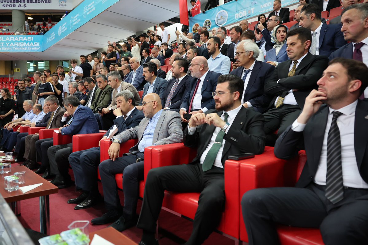 Kayseri Üniversitesi Rektörü Karamustafa, MEB Robot Yarışması Kapanış Töreninde