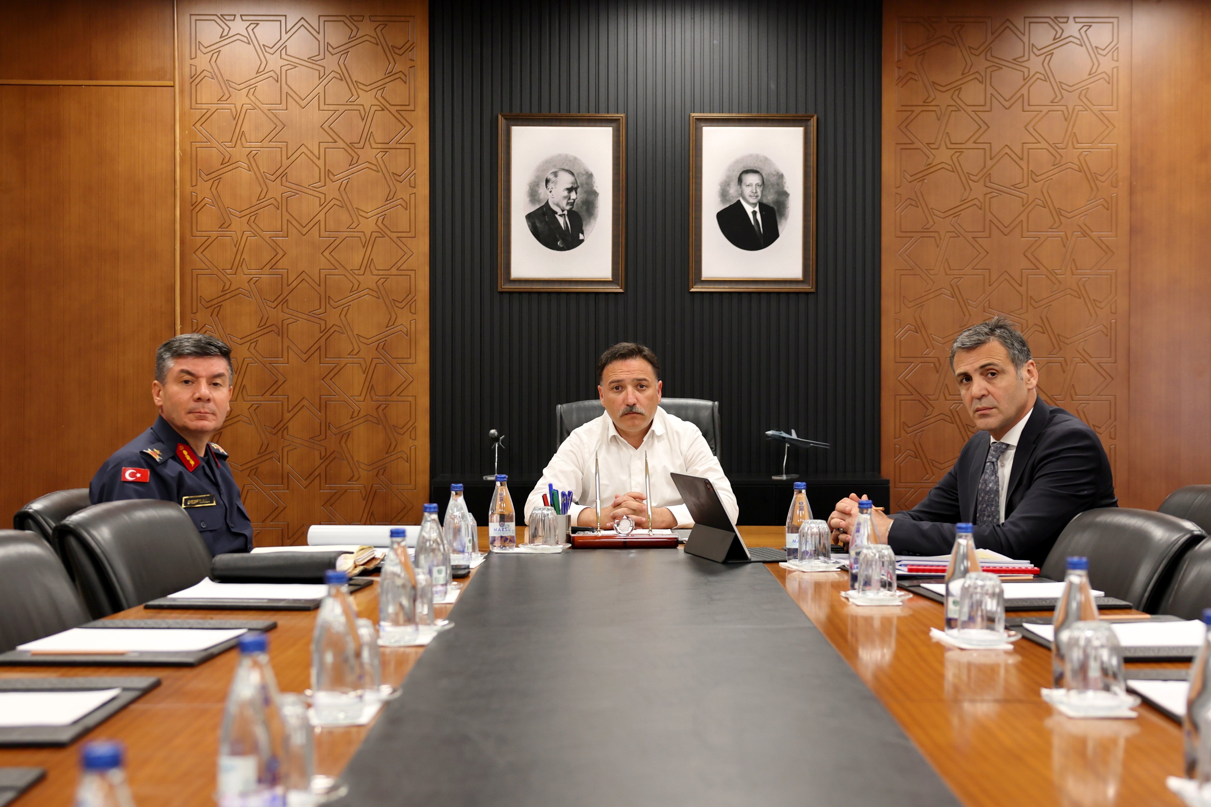 Kayseri'de Asayiş Güvenliği Değerlendirildi: Vali Çiçek Başkanlığında Kritik Toplantı